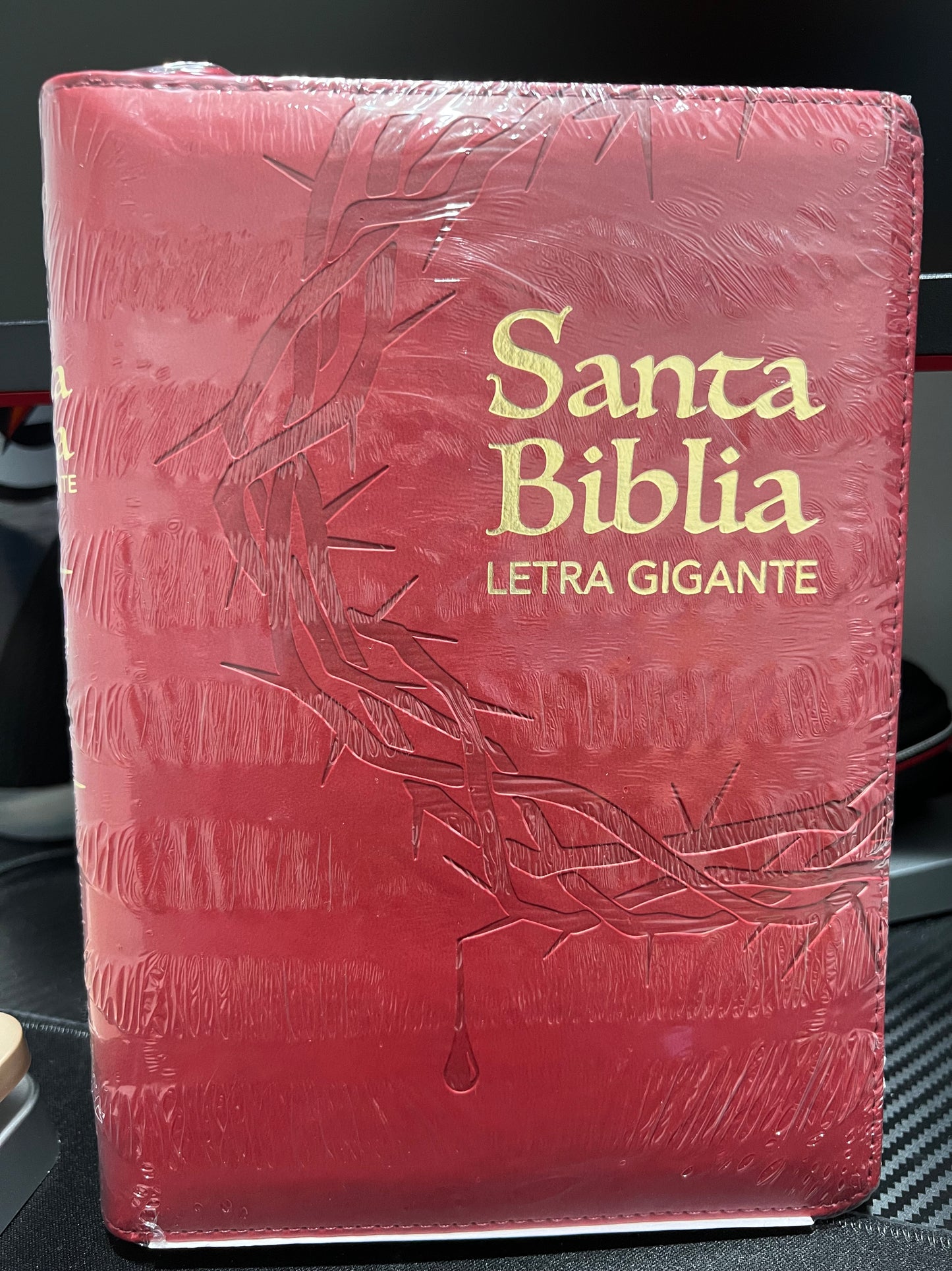 Biblia RV1960 Letra Gigante Tamaño Manual con concordancia e indice en orilla (Rojo - símil piel con ziper)